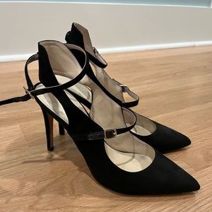 Marc Fisher black suede pumps size 9
